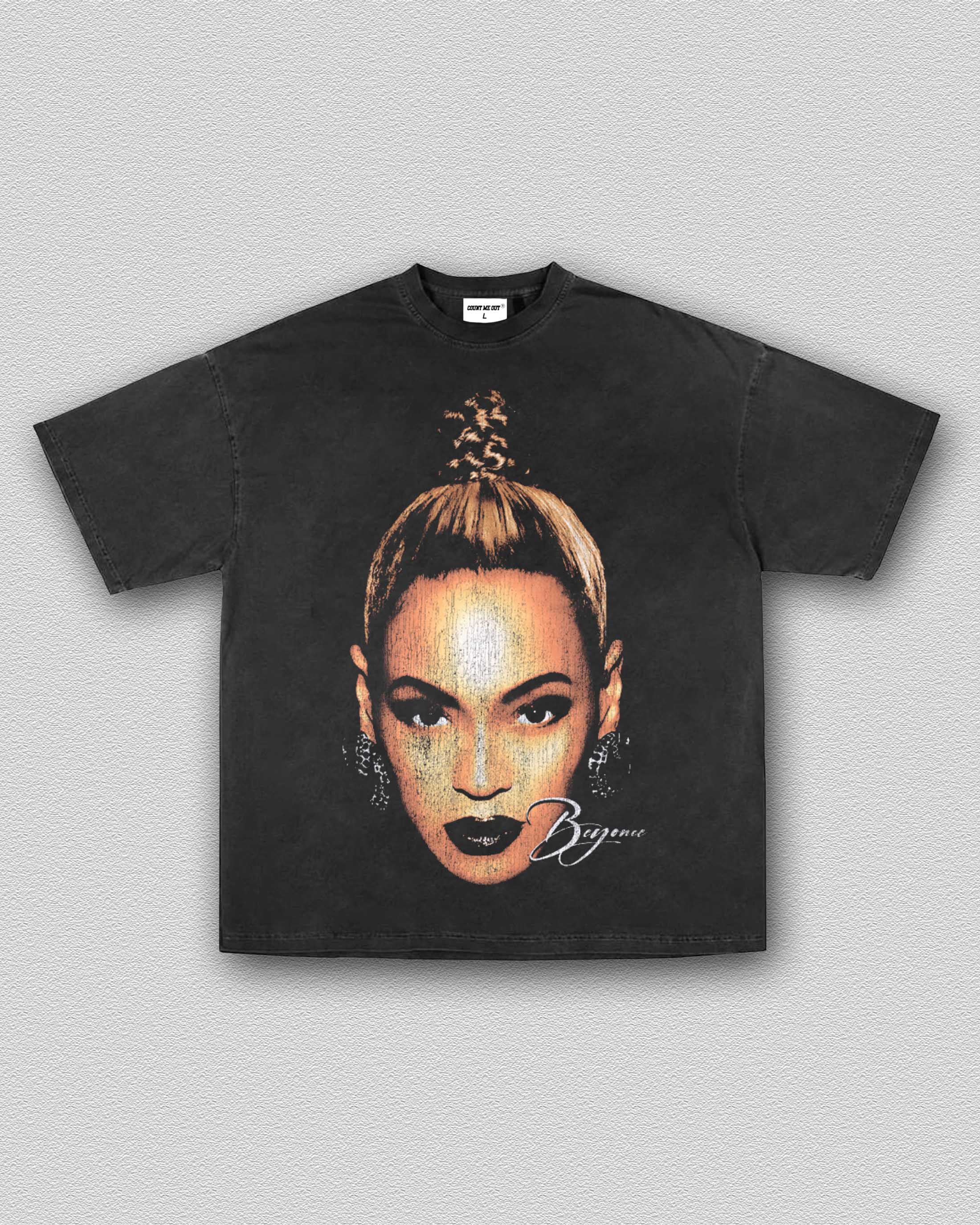 QUEEN B TEE