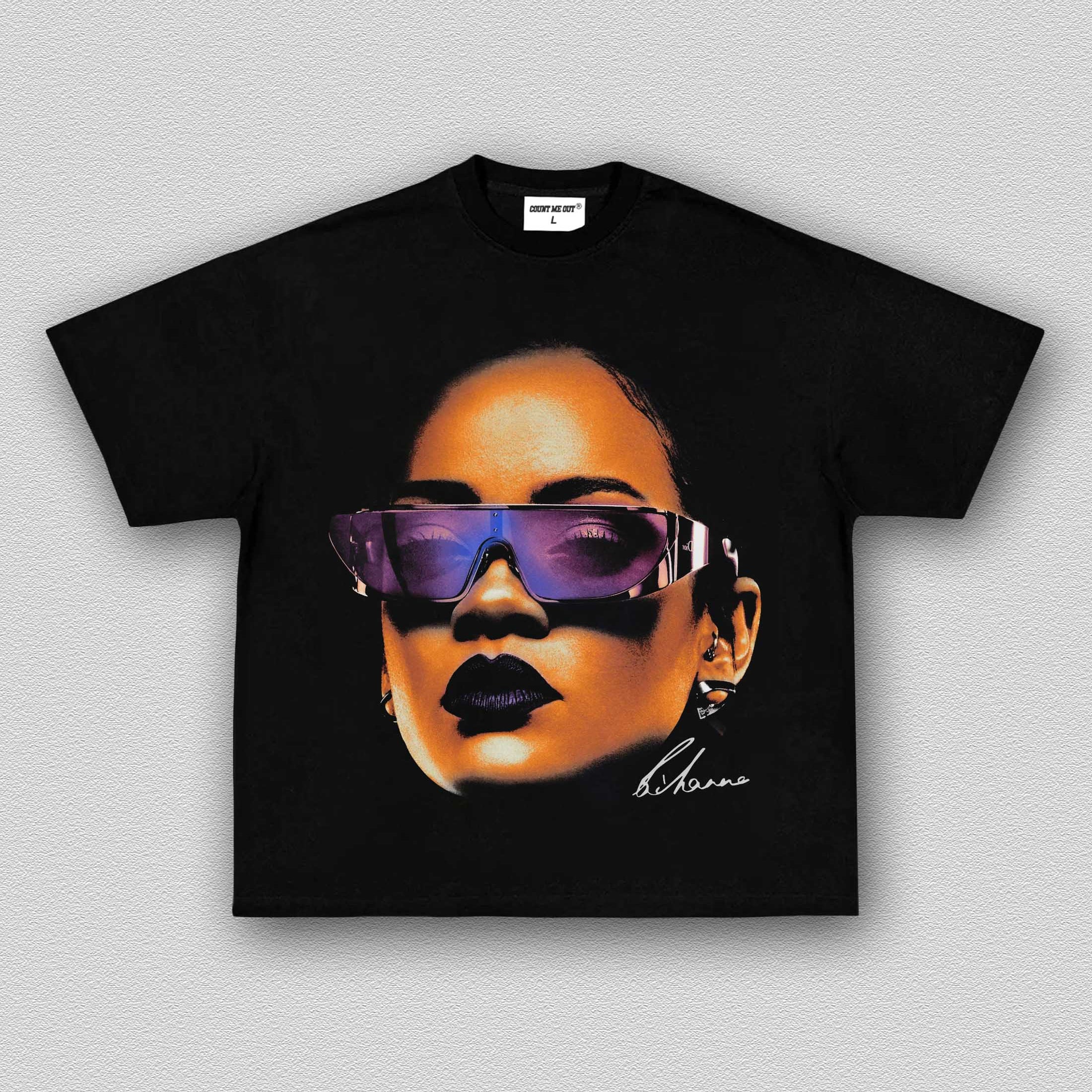 BIG FACE RIHANNA TEE